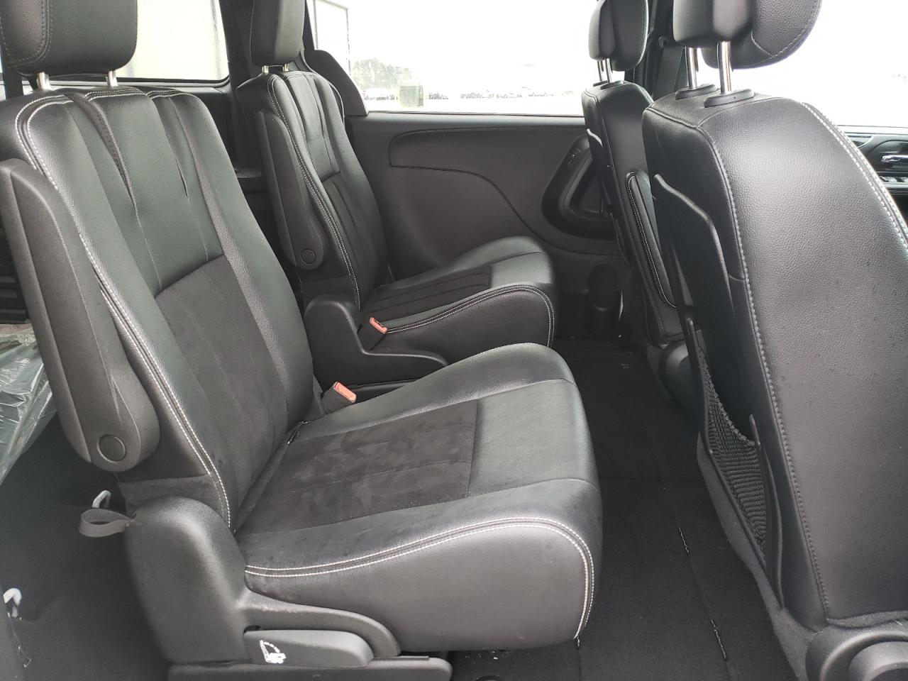 Photo 6 from auction – 2018 DODGE GRAND CARA with VIN 2C4RDGCG2JR167996
