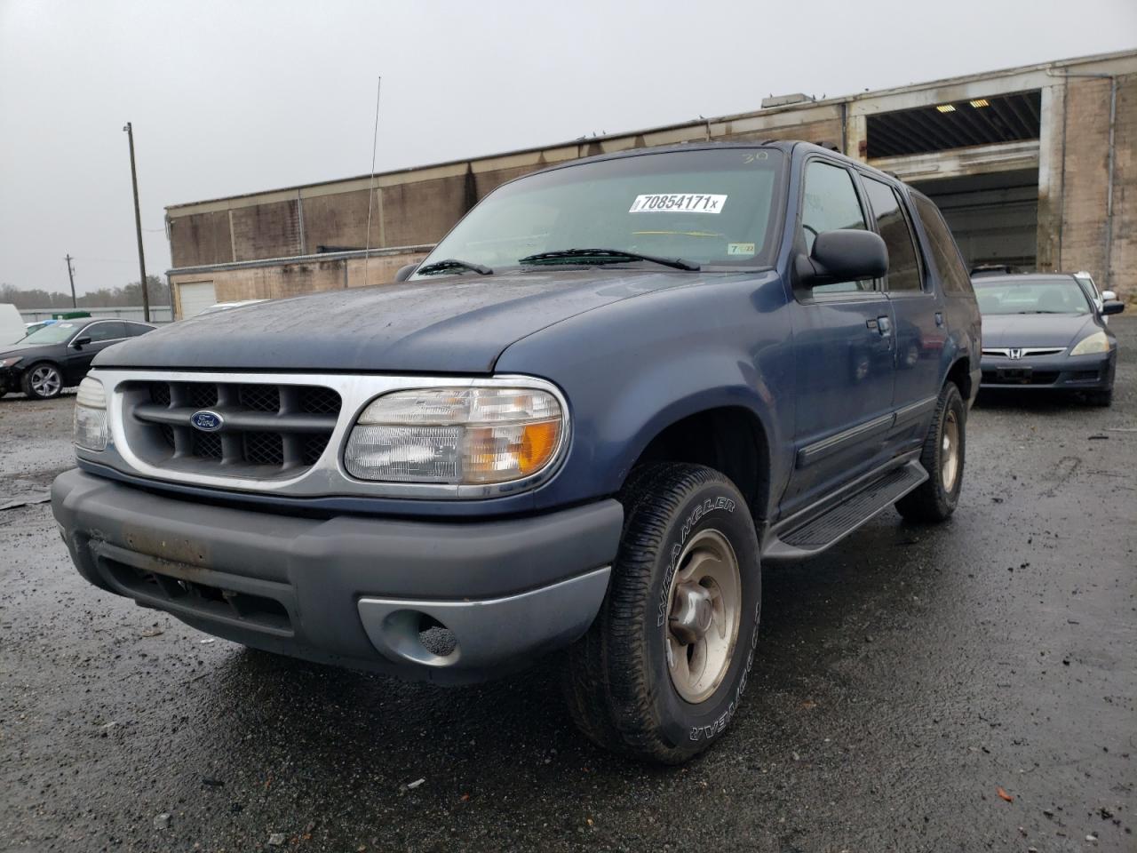 Photo 2 from auction – 2000 FORD EXPLORER X with VIN 1FMZU73E9YUB36008