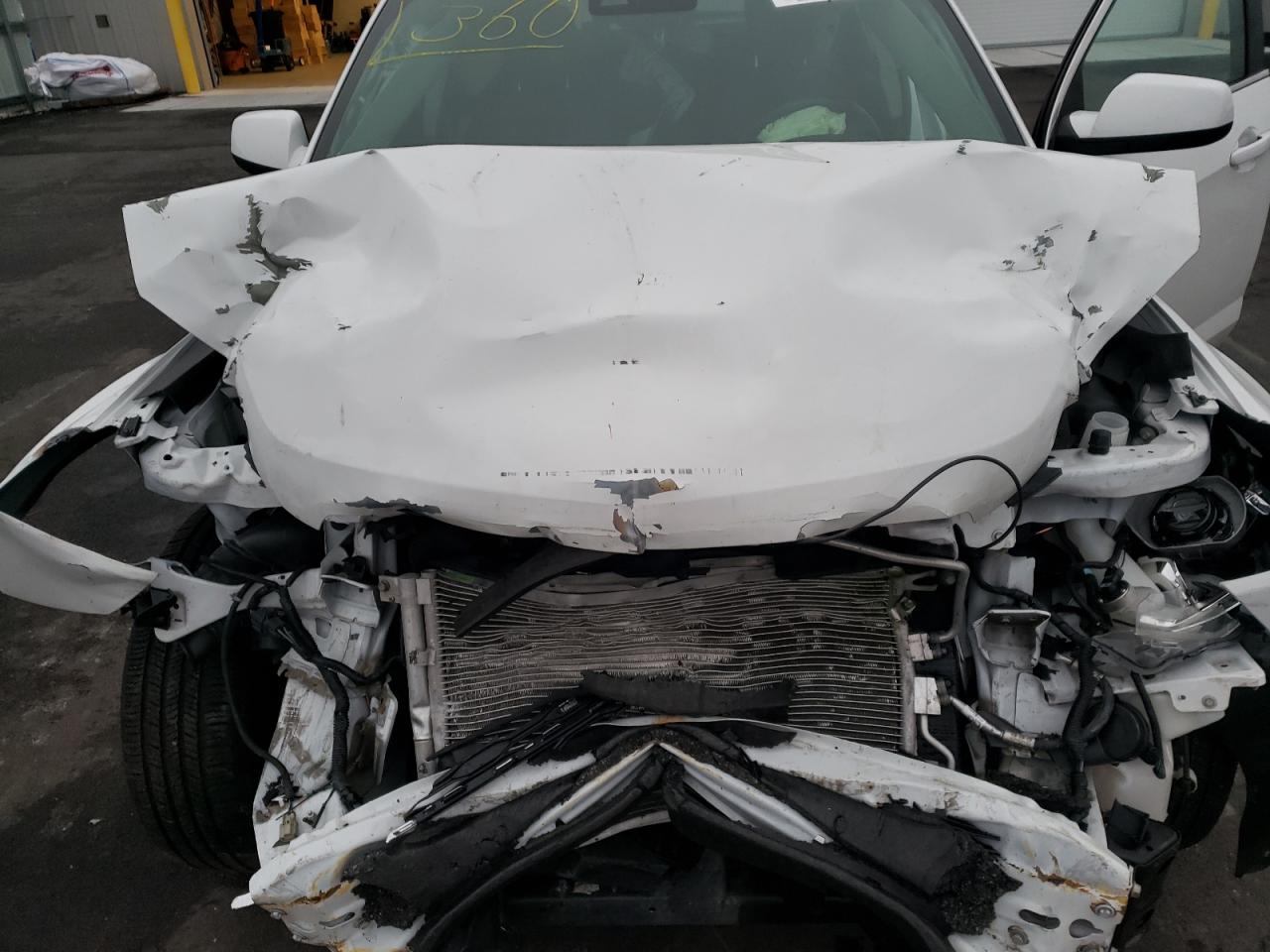 Photo 7 from auction – 2017 CHEVROLET EQUINOX LT with VIN 2GNFLFEK3H6352000