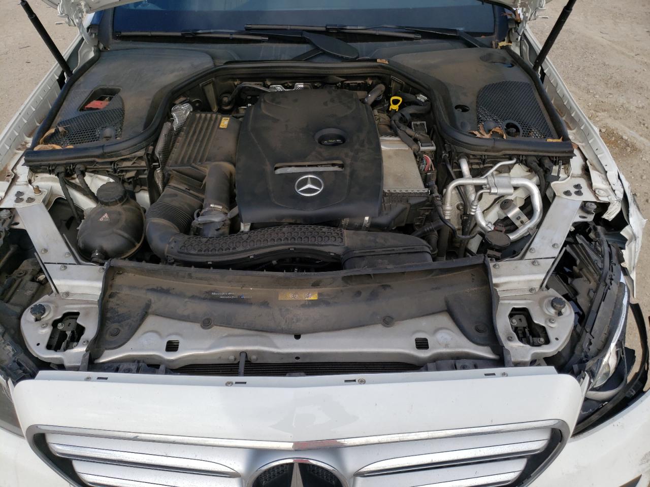 Photo 7 from auction – 2017 MERCEDES-BENZ E 300 with VIN WDDZF4JB8HA101103