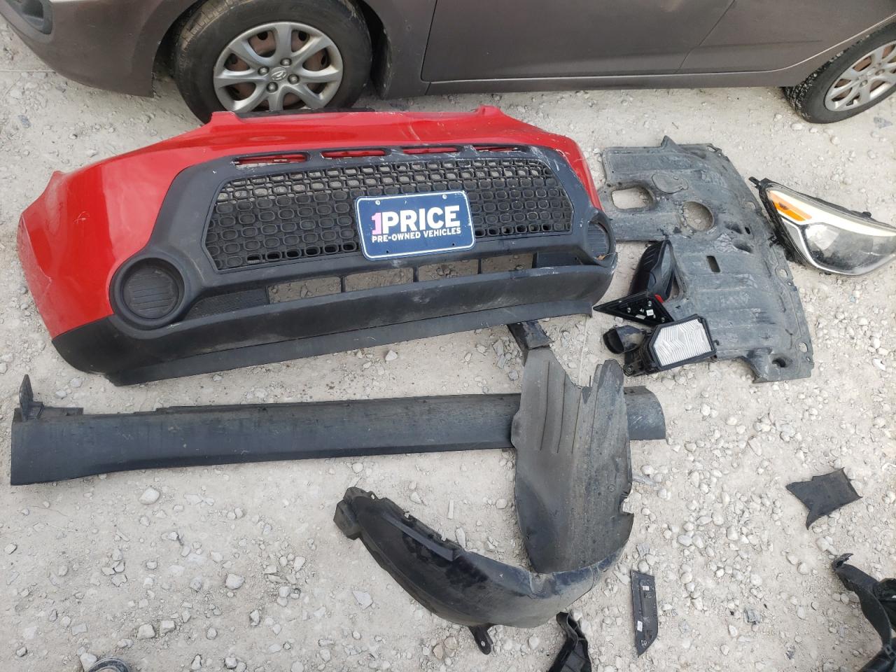 Photo 9 from auction – 2015 KIA SOUL + with VIN KNDJP3A54F7755700