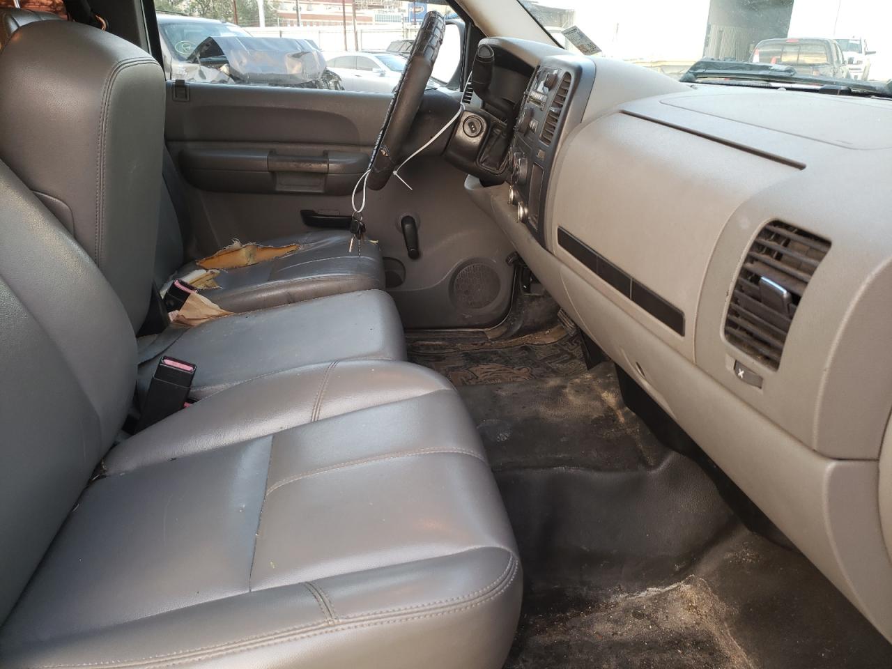 Photo 5 from auction – 2008 CHEVROLET SILVERADO with VIN 1GCEC19C78Z218136