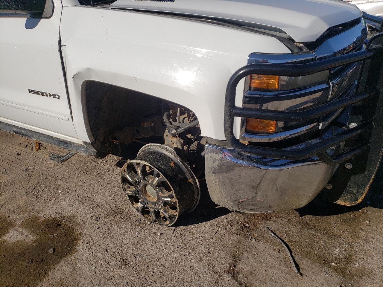 Photo 9 from auction – 2016 CHEVROLET SILVERADO with VIN 1GC1KVE85GF142555