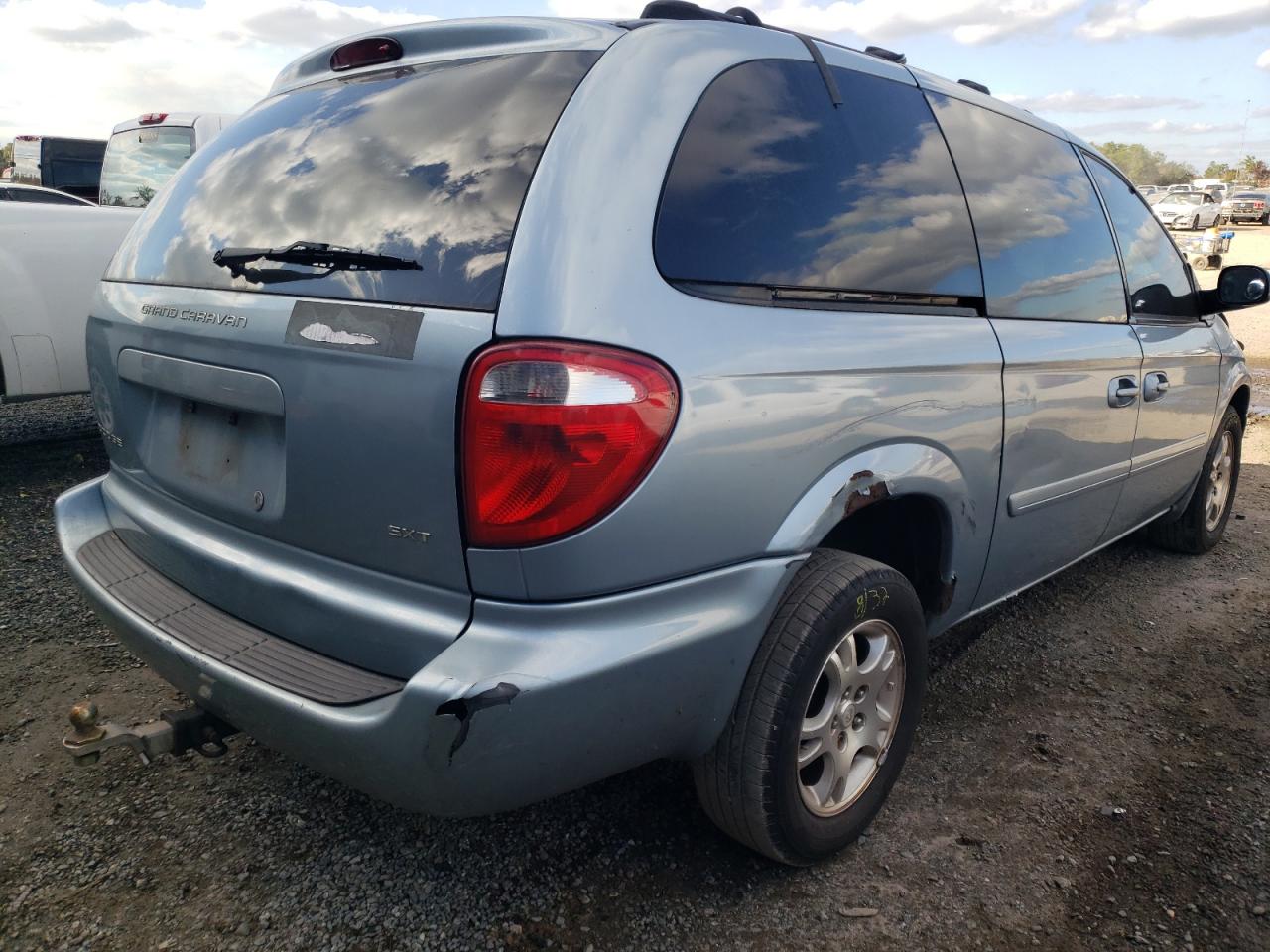 Photo 4 from auction – 2004 DODGE GRAND CARA with VIN 2D8GP44L94R504341