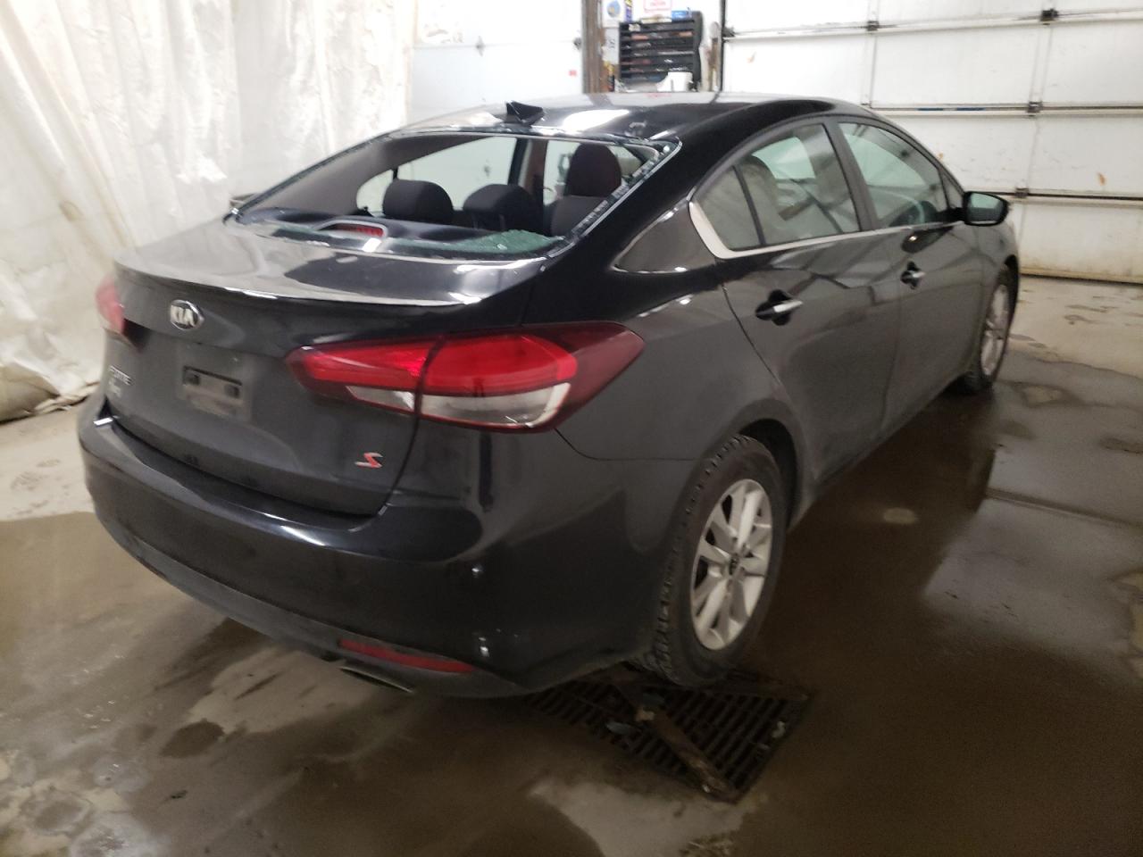 Photo 4 from auction – 2017 KIA FORTE LX with VIN 3KPFL4A75HE141640