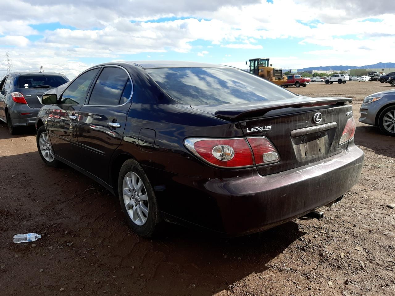 Photo 3 from auction – 2002 LEXUS ES 300 with VIN JTHBF30G925021441