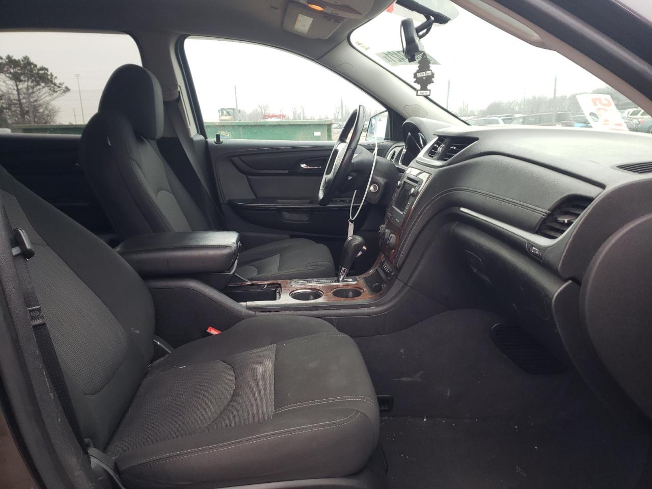 Photo 5 from auction – 2014 CHEVROLET TRAVERSE L with VIN 1GNKVGKD2EJ333442
