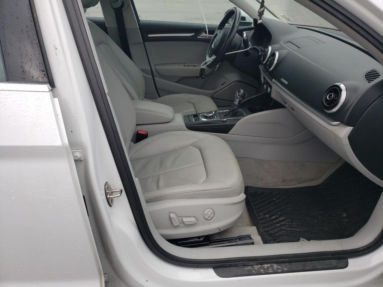 Photo 5 from auction – 2015 AUDI A3 PREMIUM with VIN WAUEFGFF7F1070555