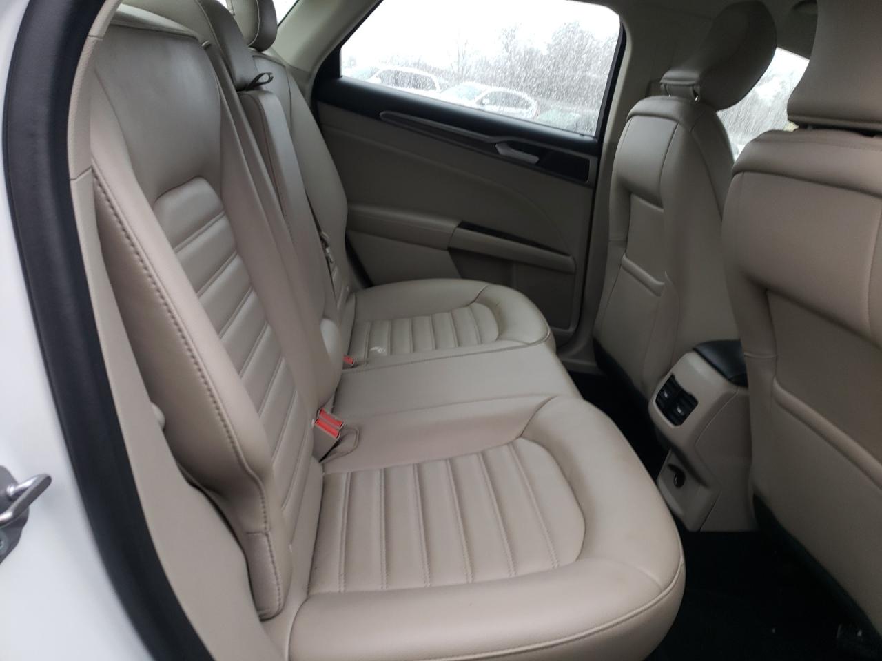 Photo 6 from auction – 2017 FORD FUSION SE with VIN 3FA6P0HDXHR401392
