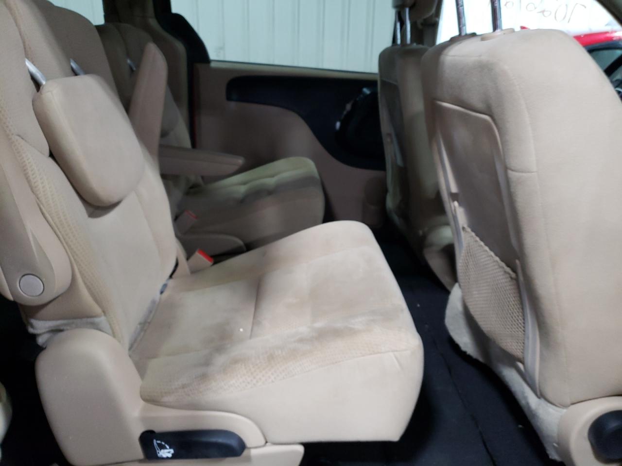 Photo 6 from auction – 2014 DODGE GRAND CARA with VIN 2C4RDGCG8ER347537