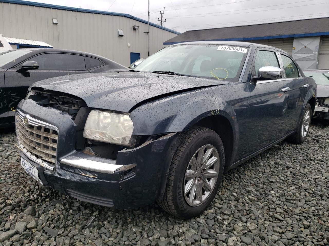 Photo 2 from auction – 2008 CHRYSLER 300 LX with VIN 2C3KA43R98H155102