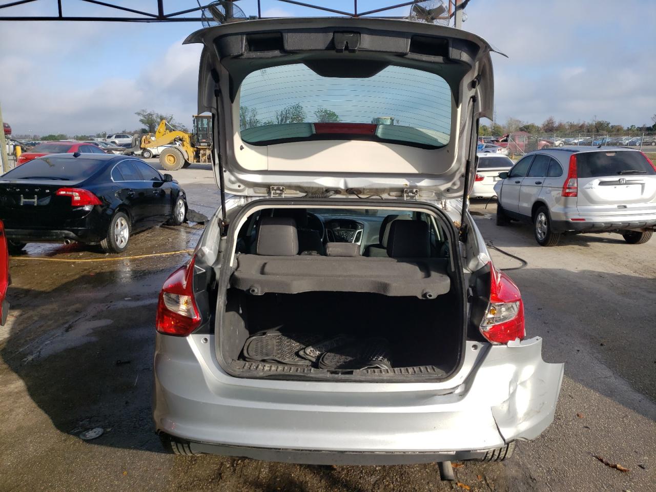 Photo 9 from auction – 2014 FORD FOCUS SE with VIN 1FADP3K20EL378666