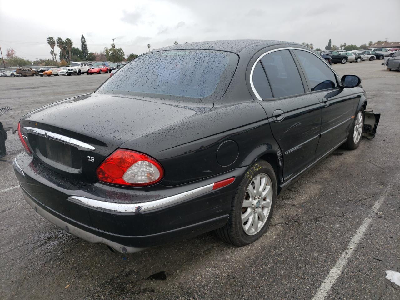 Photo 4 from auction – 2002 JAGUAR X-TYPE 2.5 with VIN SAJEA51D92XC64107