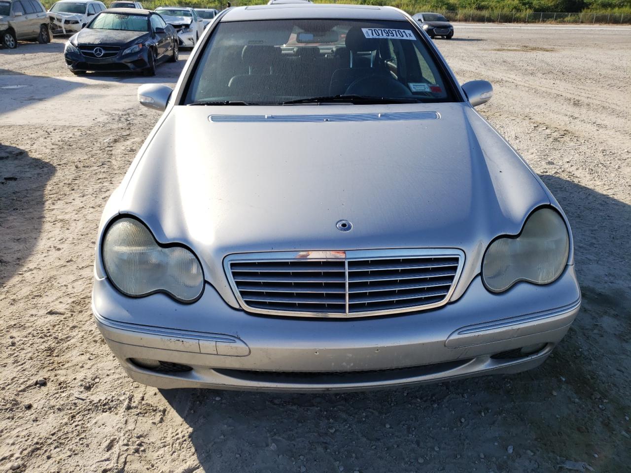 Photo 9 from auction – 2001 MERCEDES-BENZ C320 with VIN WDBRF64J21F072116