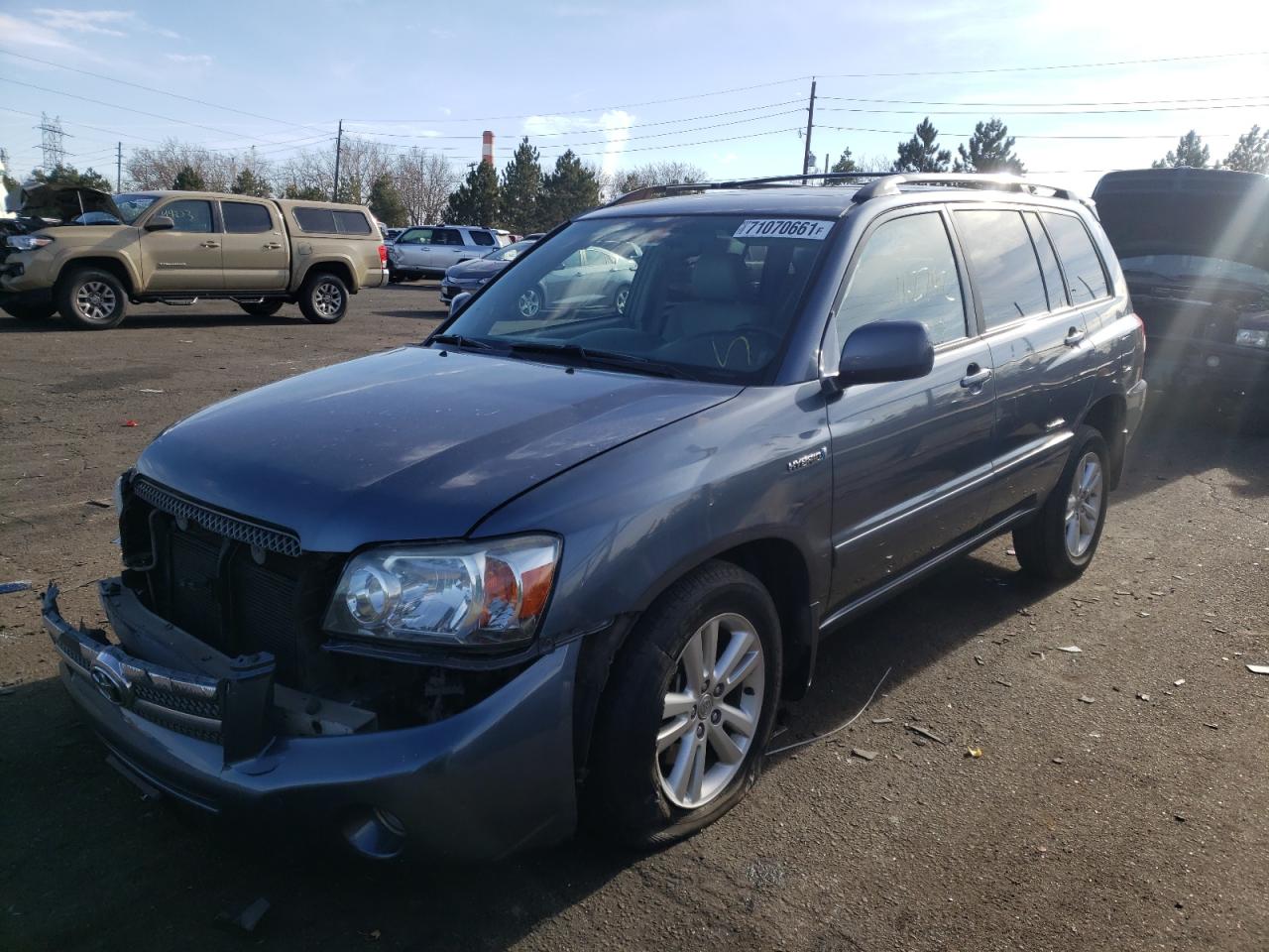 Photo 2 from auction – 2006 TOYOTA HIGHLANDER with VIN JTEEW21A760029894