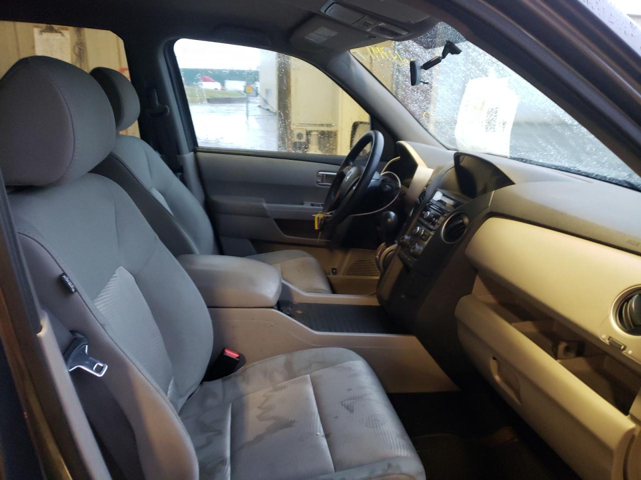 Photo 5 from auction – 2013 HONDA PILOT LX with VIN 5FNYF4H24DB050437