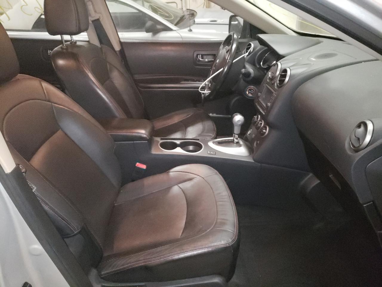 Photo 5 from auction – 2011 NISSAN ROGUE S with VIN JN8AS5MV8BW678792