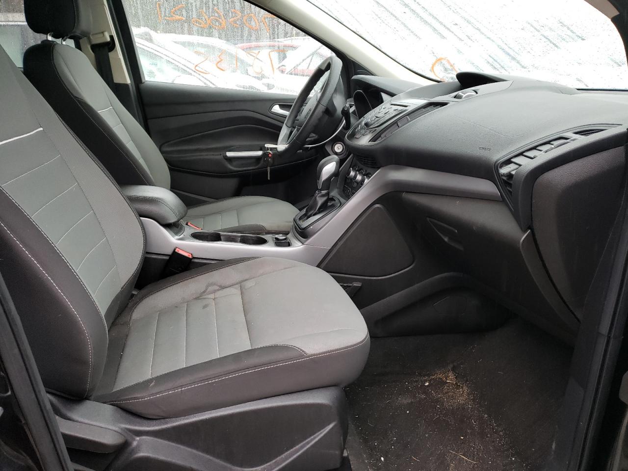 Photo 5 from auction – 2015 FORD ESCAPE SE with VIN 1FMCU9GX4FUC39007