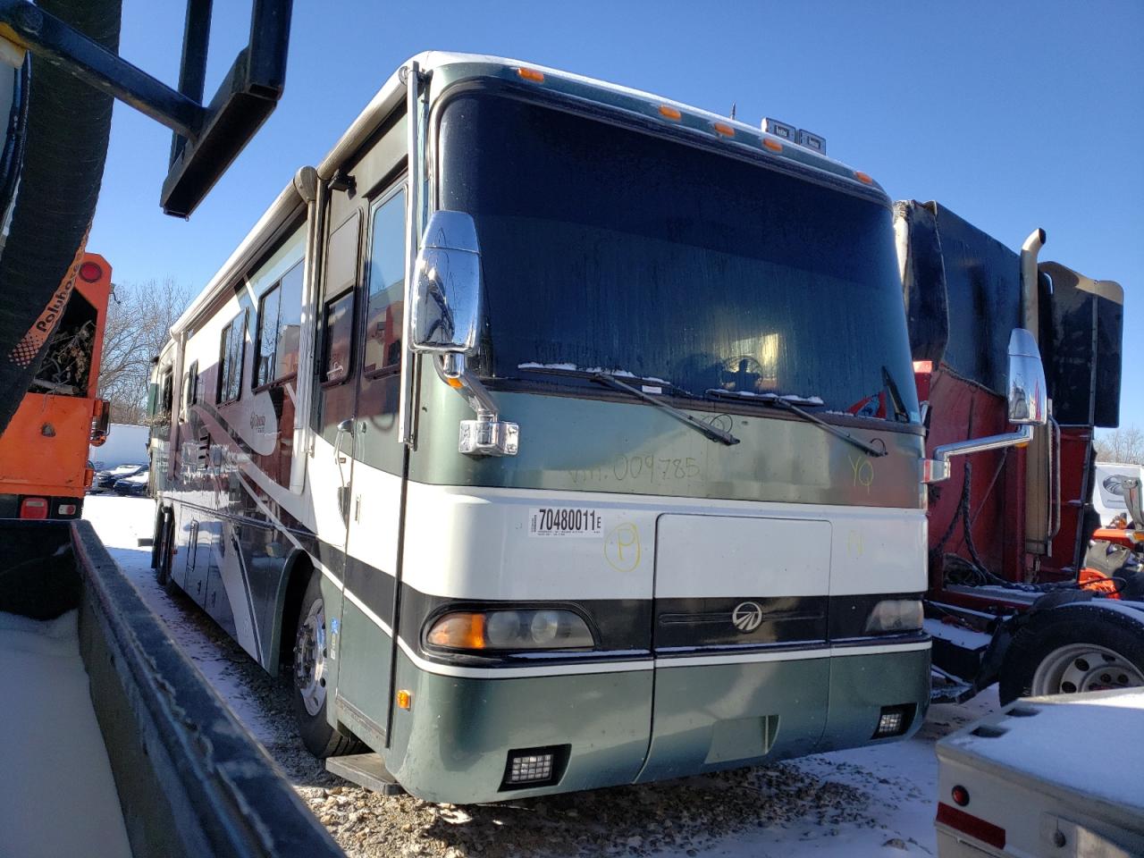 OTHR MOTORHOME 2001 with VIN 1RF12061211009785 - Photo from auction