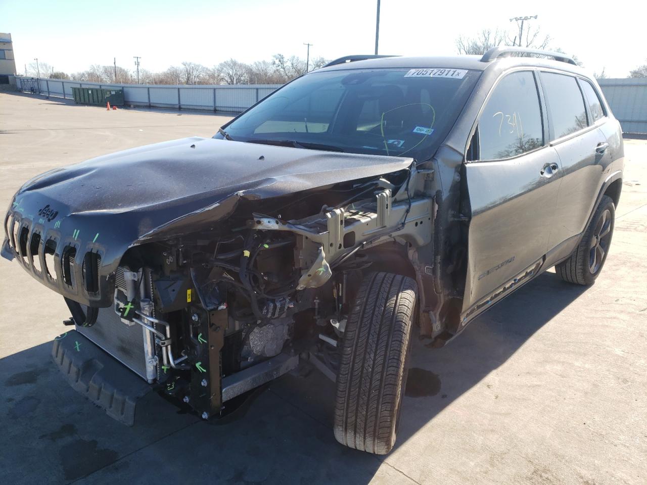Photo 2 from auction – 2021 JEEP CHEROKEE L with VIN 1C4PJLLB2MD112095