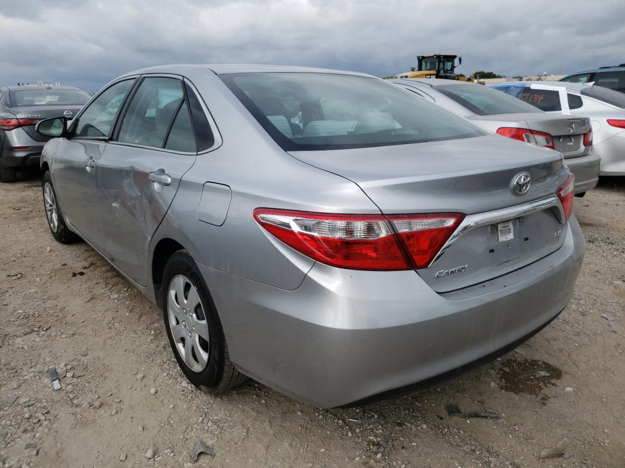 Photo 3 from auction – 2015 TOYOTA CAMRY LE with VIN 4T1BF1FK6FU070136