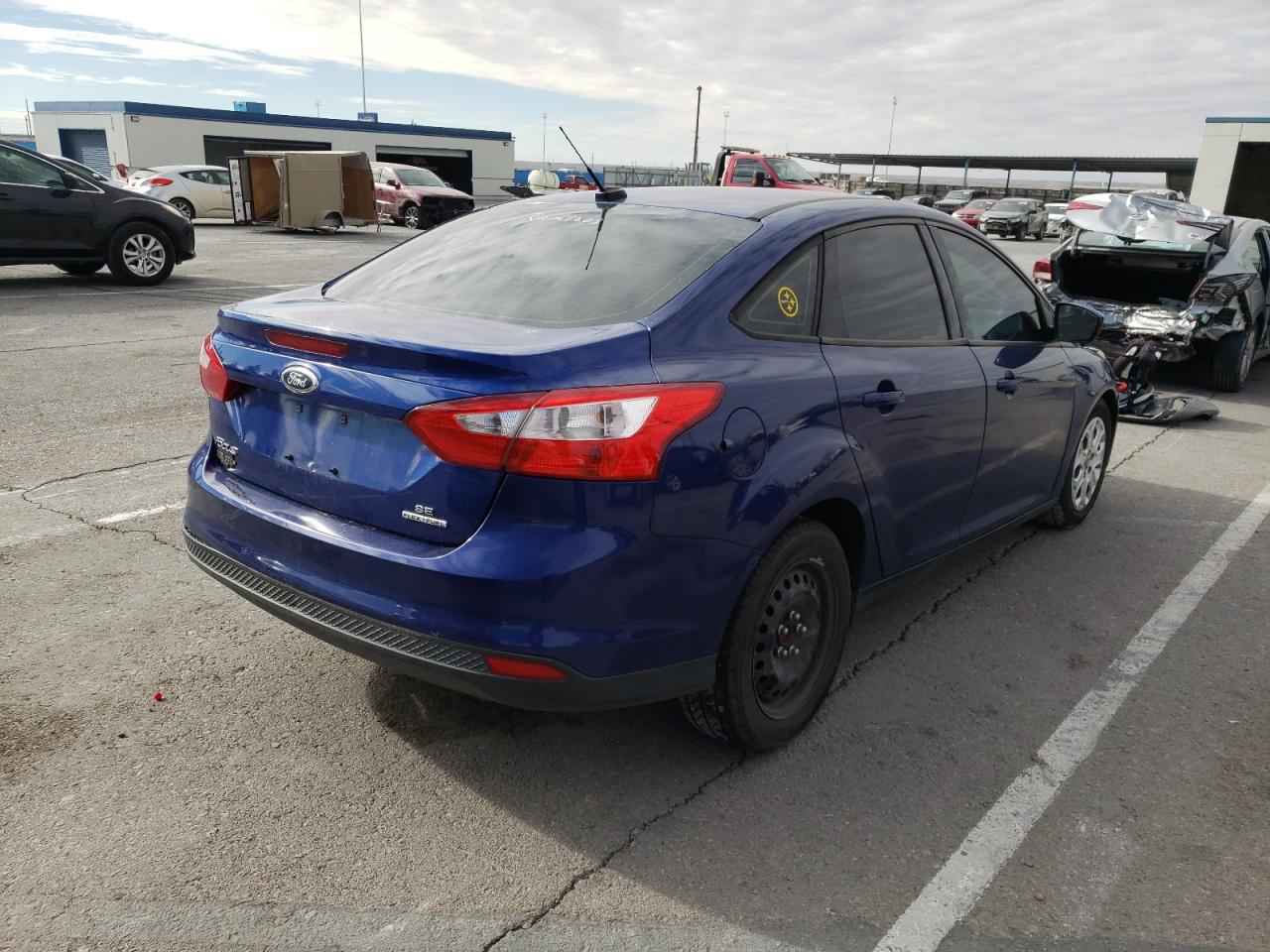 Photo 4 from auction – 2012 FORD FOCUS SE with VIN 1FAHP3F20CL478338