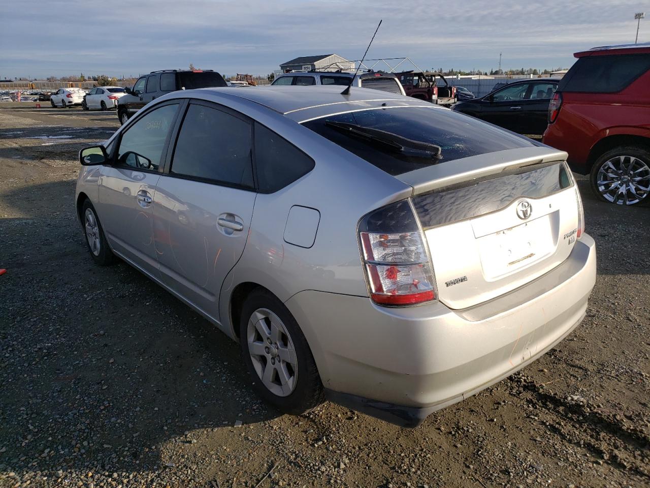 Photo 3 from auction – 2005 TOYOTA PRIUS with VIN JTDKB20UX57057564