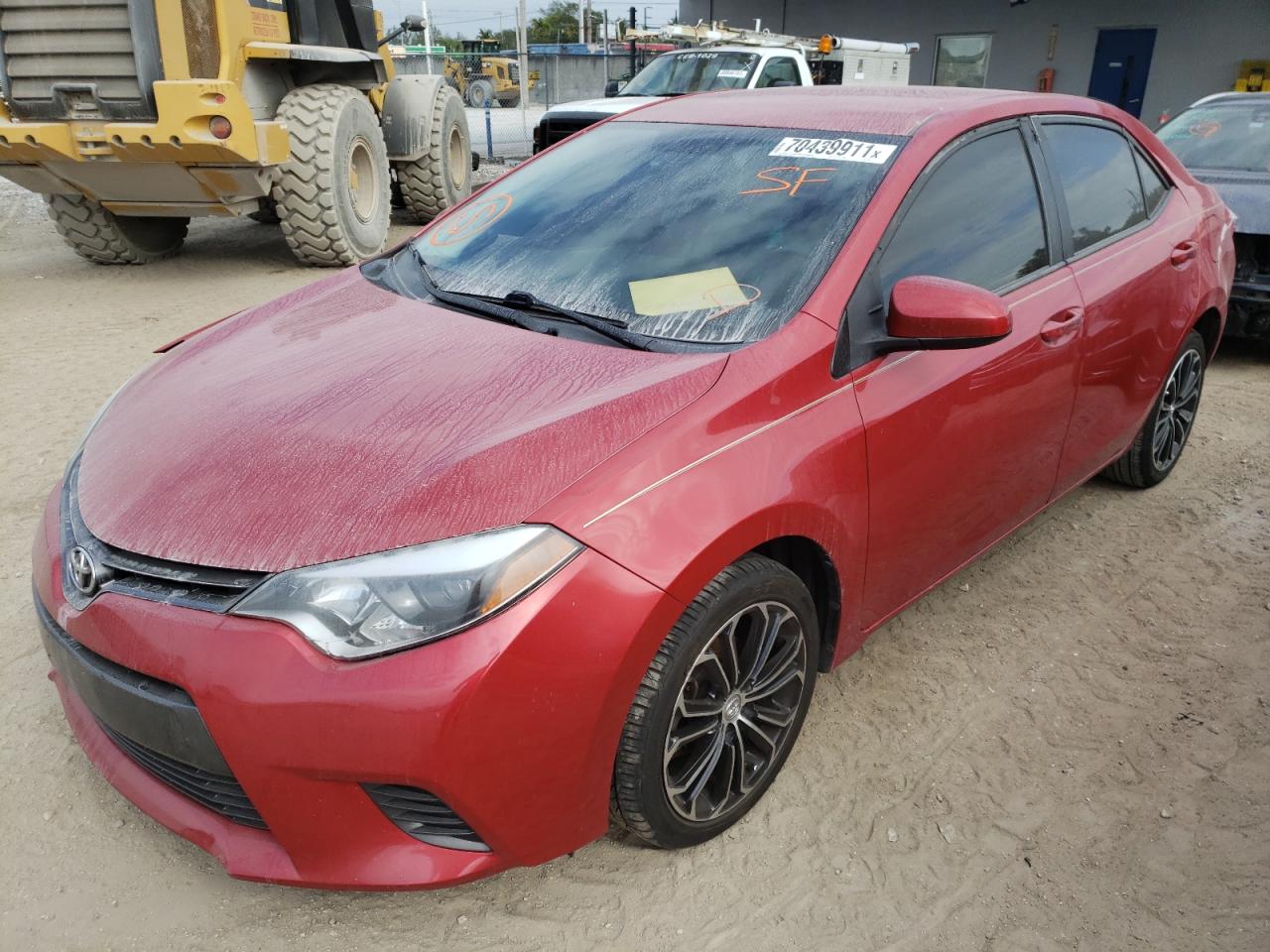 Photo 2 from auction – 2015 TOYOTA COROLLA L with VIN 2T1BURHE6FC331911