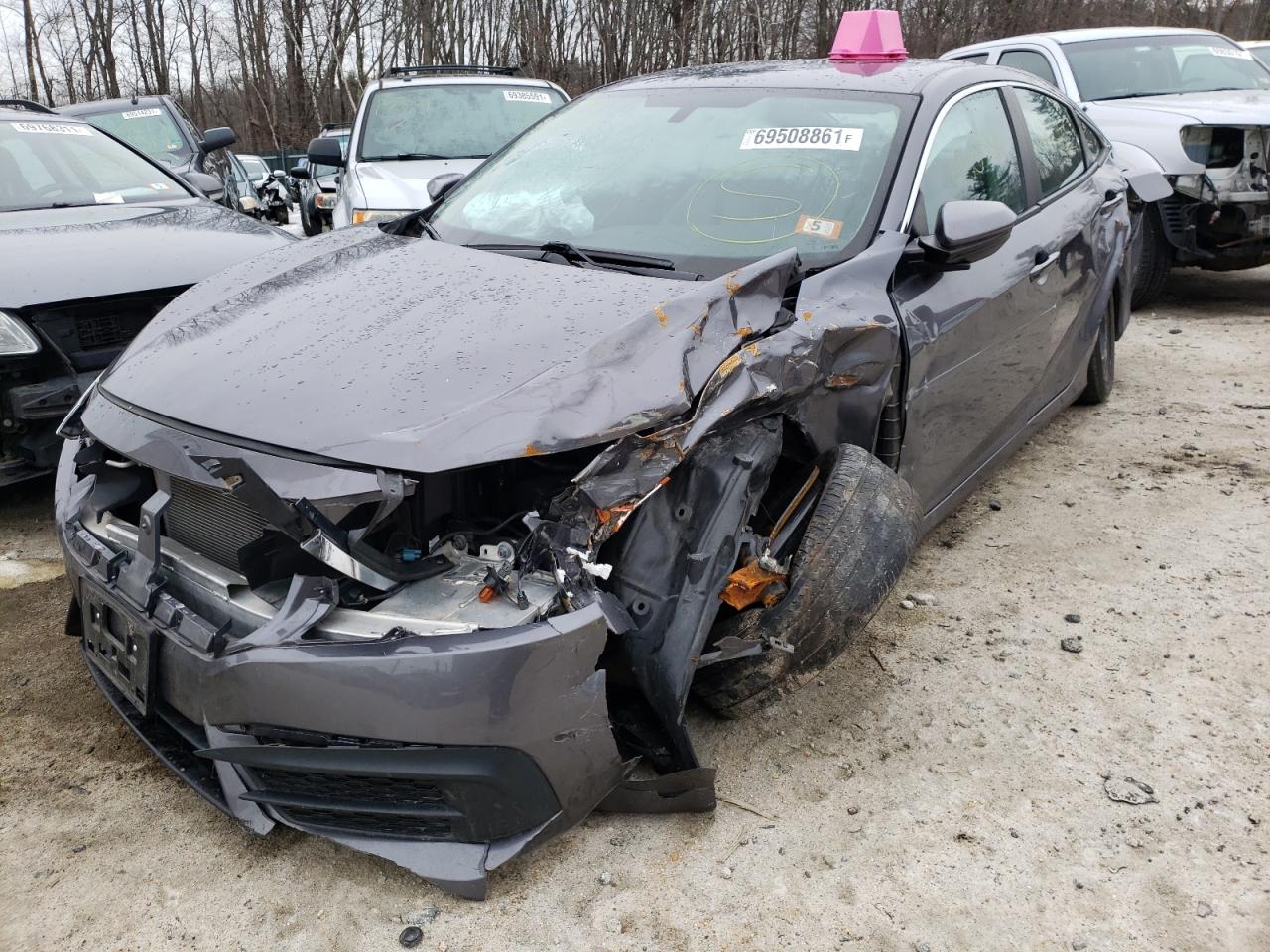 Photo 2 from auction – 2017 HONDA CIVIC LX with VIN 19XFC2F50HE064557