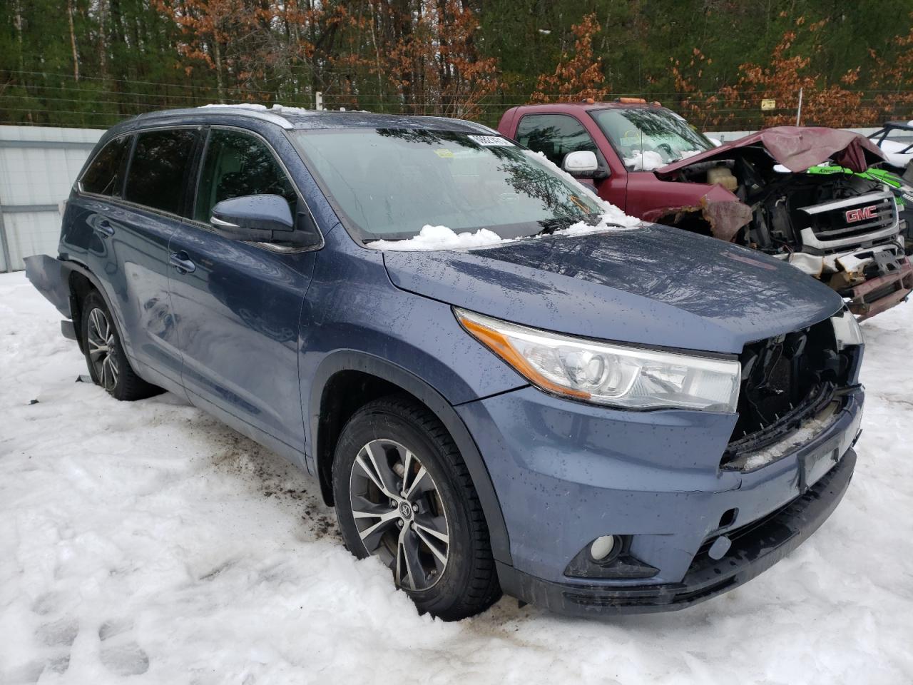TOYOTA HIGHLANDER 2016 with VIN 5TDJKRFH5GS261423 - Photo from auction