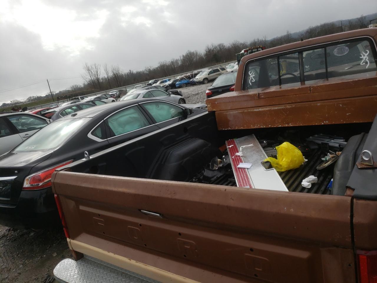 Photo 6 from auction – 1986 FORD F150 with VIN 2FTCF15Y5GCA32915