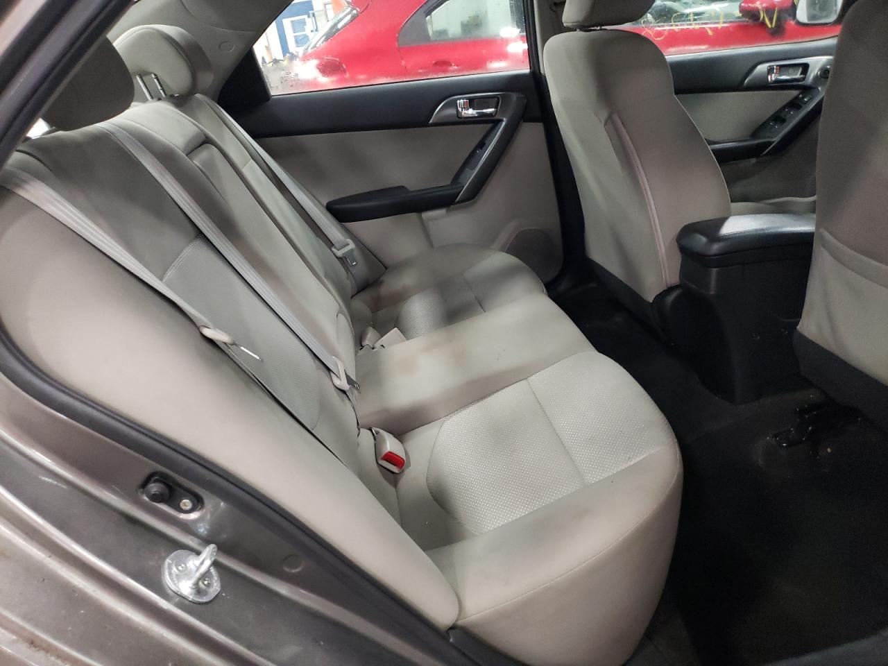 Photo 6 from auction – 2013 KIA FORTE EX with VIN KNAFU4A23D5645575