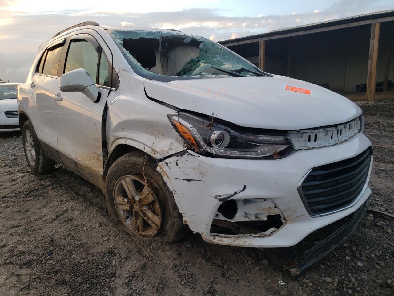 CHEVROLET TRAX 1LT 2019 with VIN 3GNCJLSB2KL271309 - Photo from auction