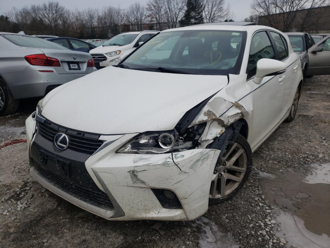 Photo 2 from auction – 2014 LEXUS CT 200 with VIN JTHKD5BH8E2180318