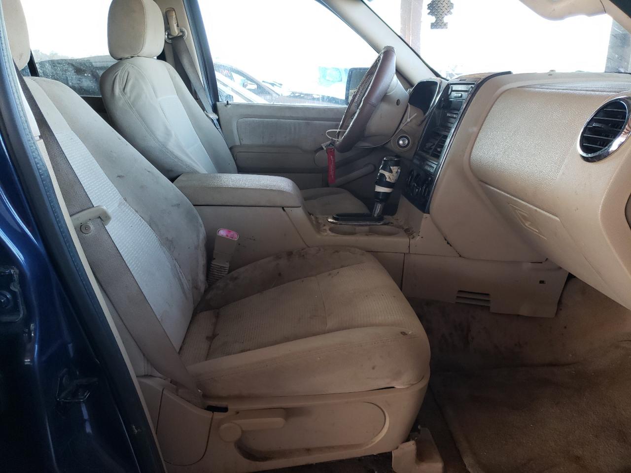 Photo 5 from auction – 2006 FORD EXPLORER X with VIN 1FMEU63E36UA60078