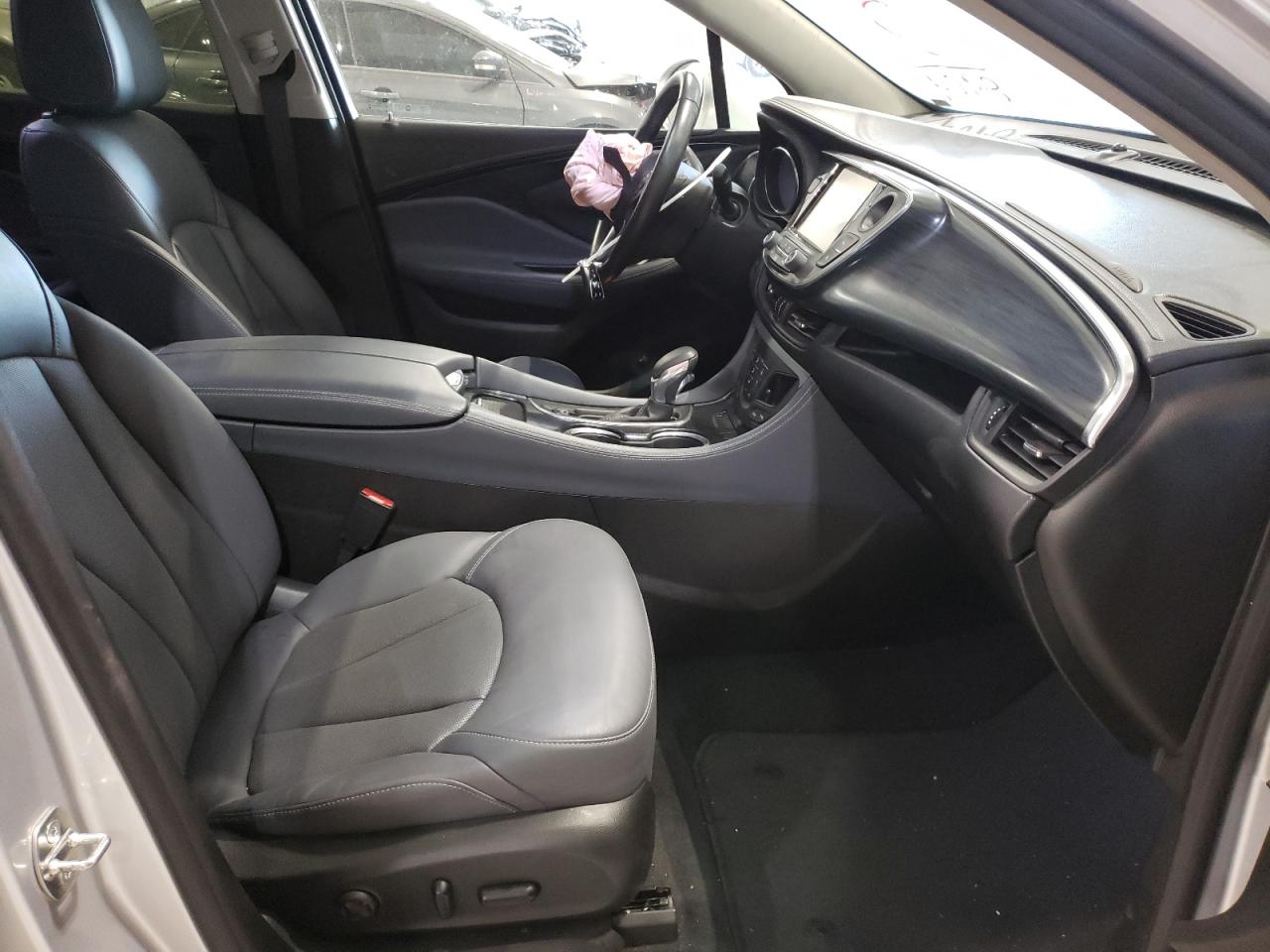 Photo 5 from auction – 2019 BUICK ENVISION E with VIN LRBFX2SA9KD018904
