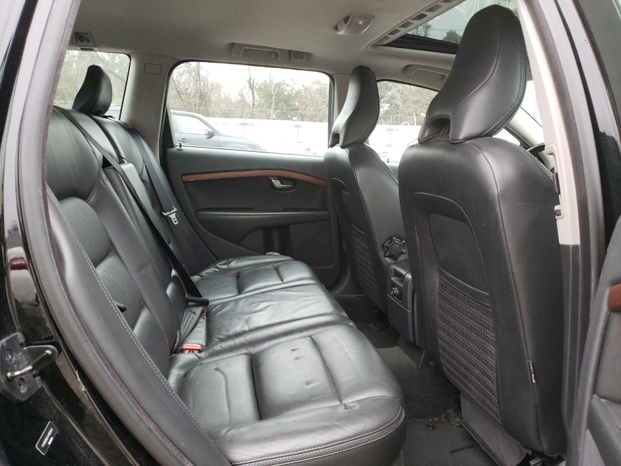 Photo 6 from auction – 2010 VOLVO XC70 3.2 with VIN YV4982BZ4A1082041