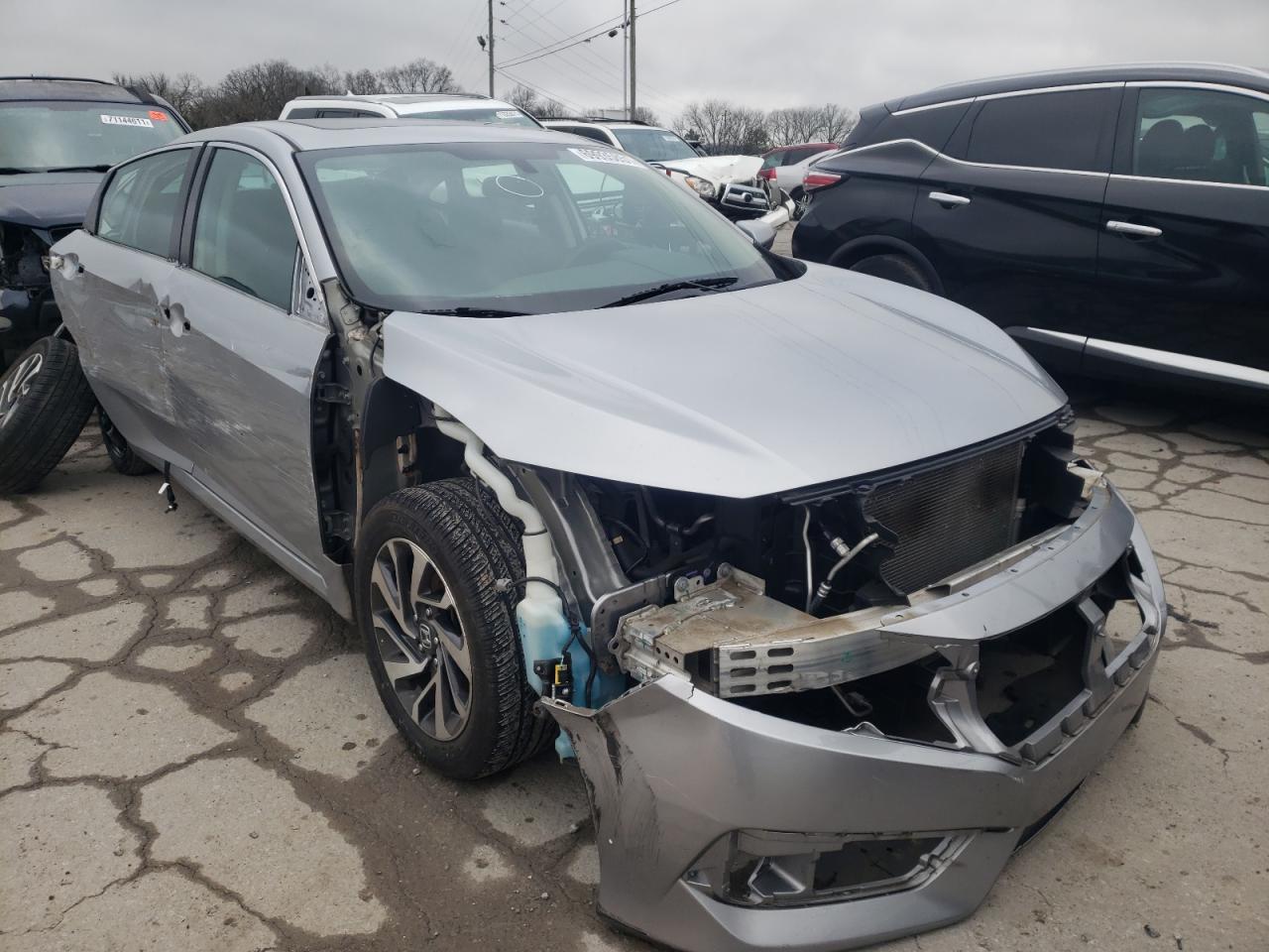 HONDA CIVIC EX 2017 with VIN 19XFC2F70HE019779 - Photo from auction