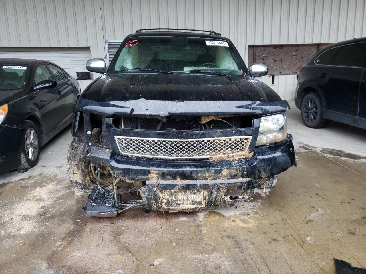 Photo 9 from auction – 2011 CHEVROLET AVALANCHE with VIN 3GNMCFE01BG351851