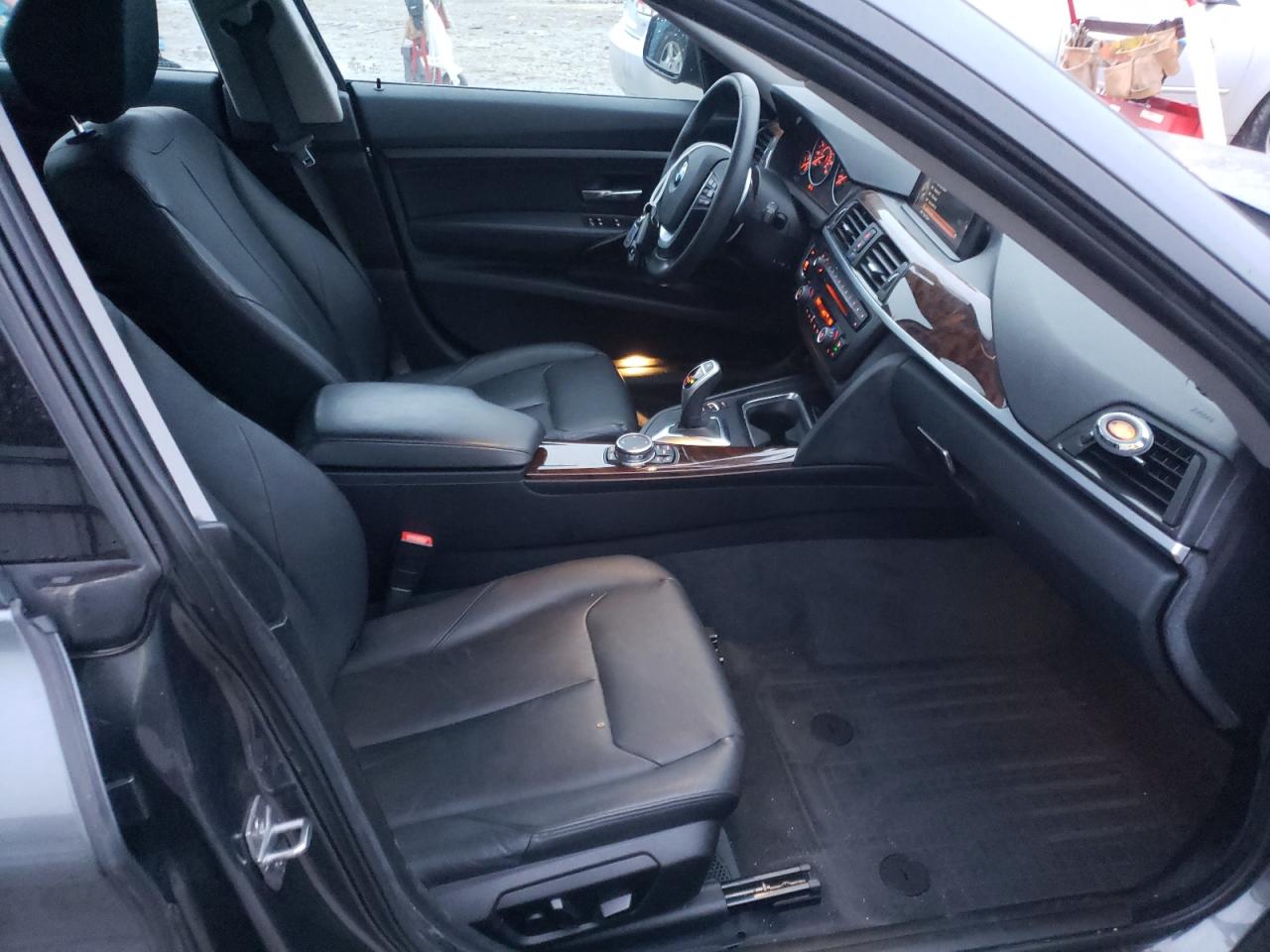 Photo 5 from auction – 2015 BMW 328 XIGT with VIN WBA3X5C50FD561830