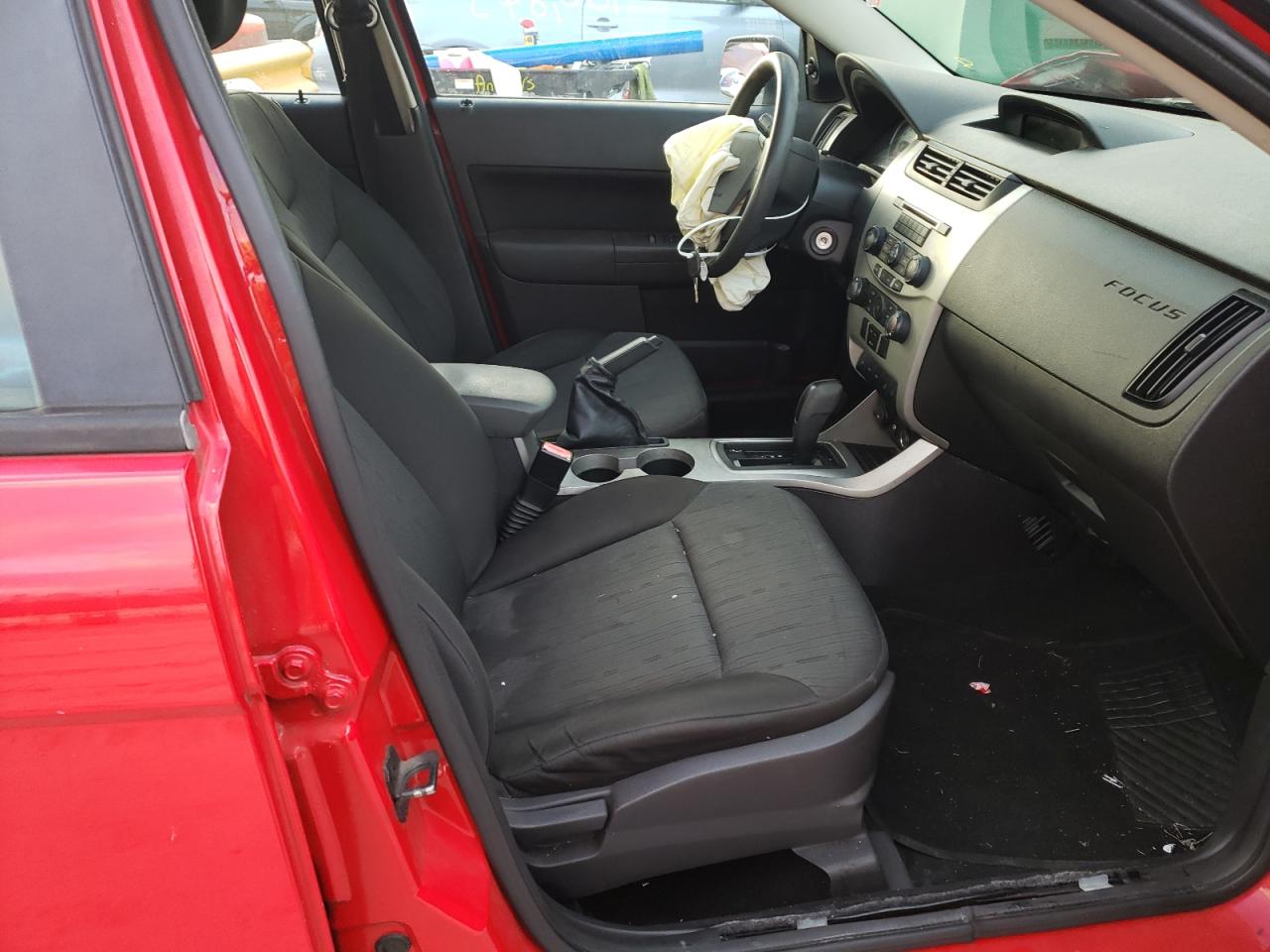Photo 5 from auction – 2008 FORD FOCUS with VIN 1FAHP35N88W106814
