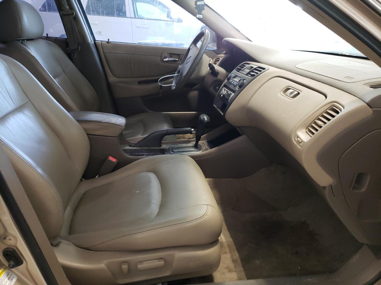 Photo 5 from auction – 2002 HONDA ACCORD EX with VIN 1HGCG165X2A014780