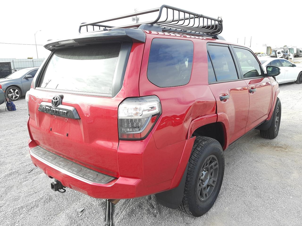 Photo 4 from auction – 2020 TOYOTA 4RUNNER SR with VIN JTEBU5JR2L5786832