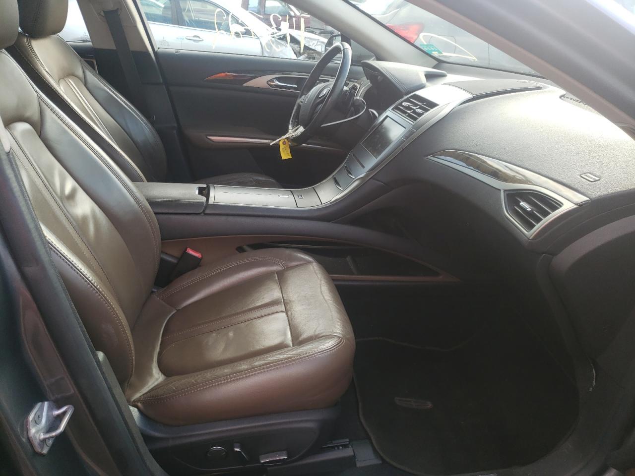 Photo 5 from auction – 2014 LINCOLN MKZ with VIN 3LN6L2GK4ER804051