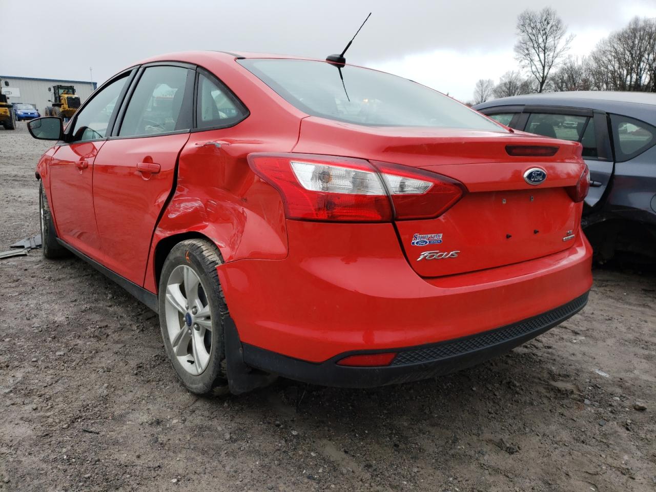 Photo 3 from auction – 2014 FORD FOCUS SE with VIN 1FADP3F24EL126865