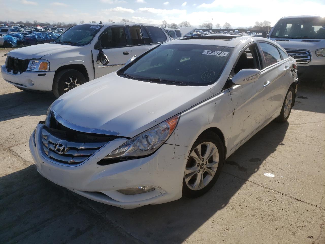 Photo 2 from auction – 2011 HYUNDAI SONATA SE with VIN 5NPEC4AC6BH124793