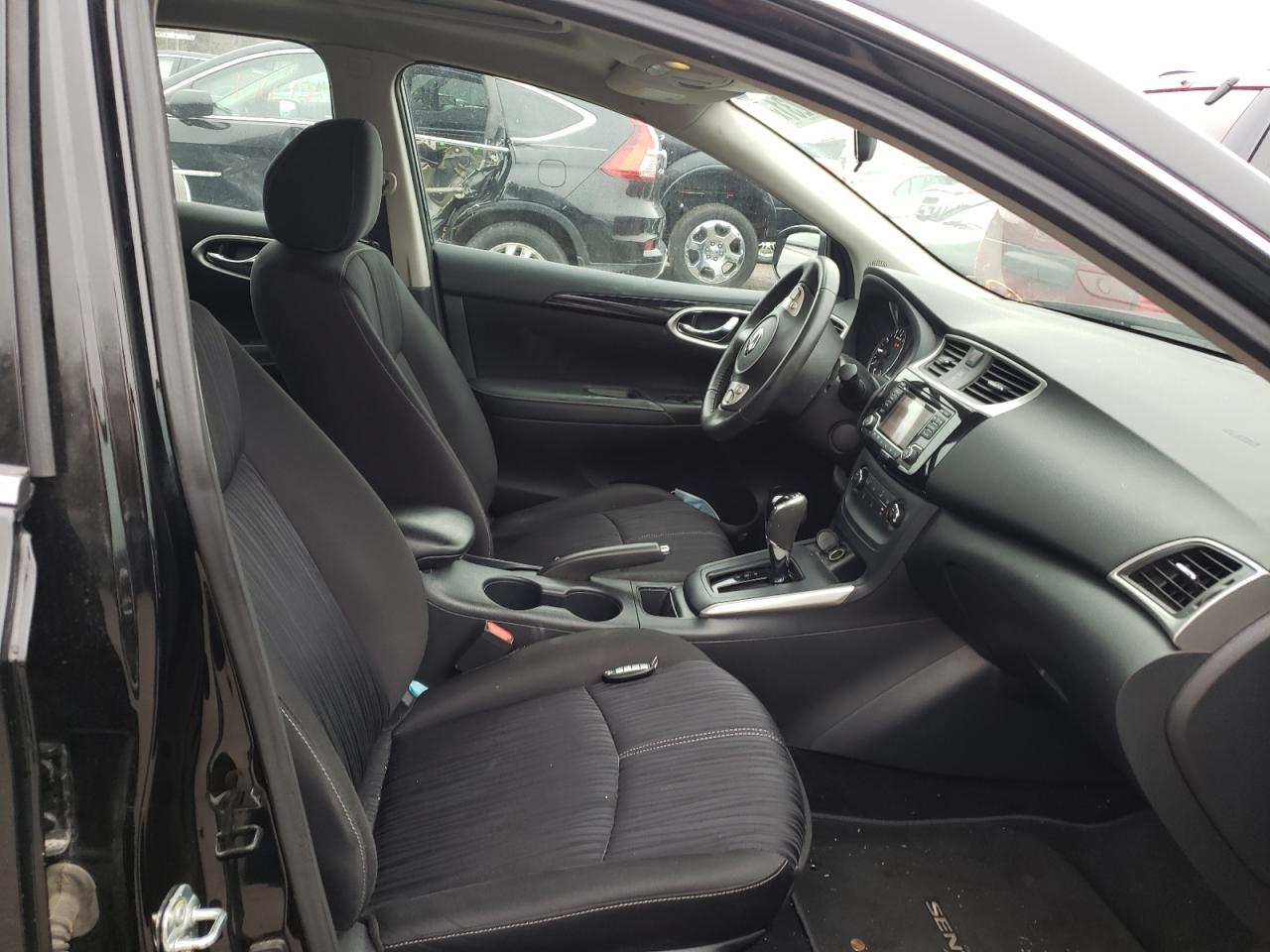 Photo 5 from auction – 2017 NISSAN SENTRA S with VIN 3N1AB7AP2HY393748