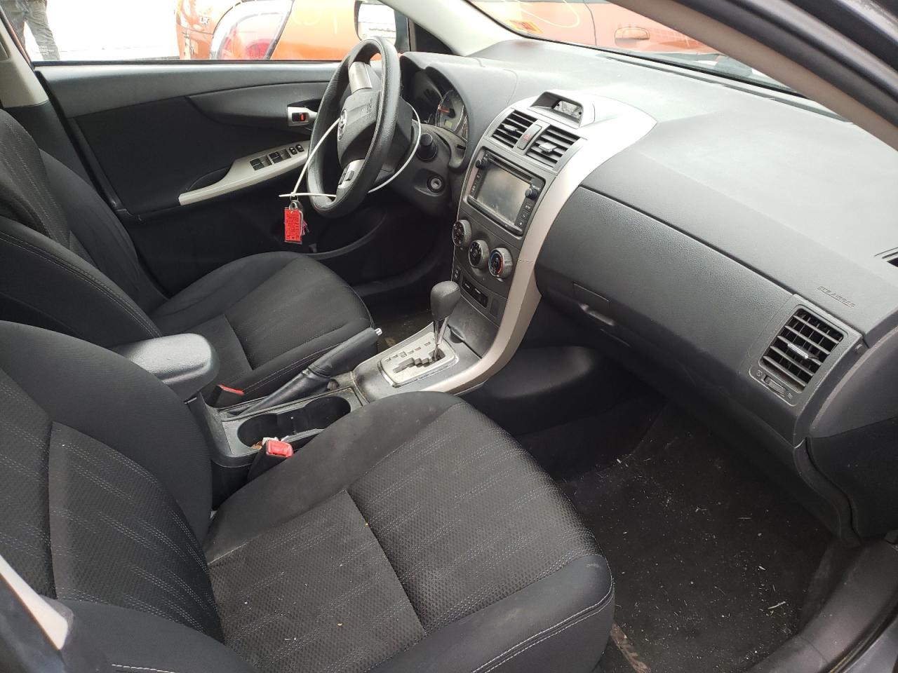 Photo 5 from auction – 2013 TOYOTA COROLLA BA with VIN 2T1BU4EE8DC965578
