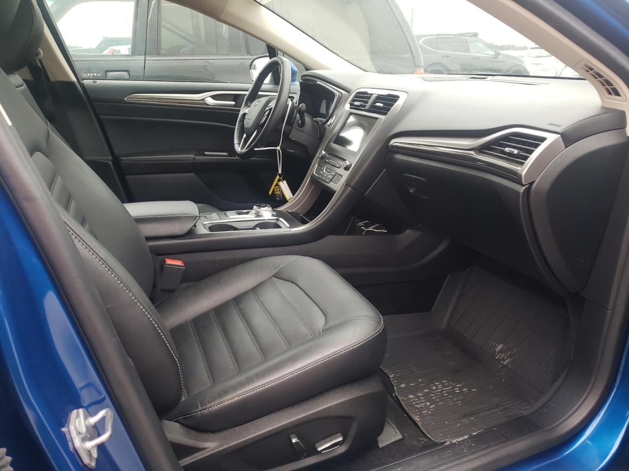 Photo 5 from auction – 2018 FORD FUSION SE with VIN 3FA6P0HD4JR280364