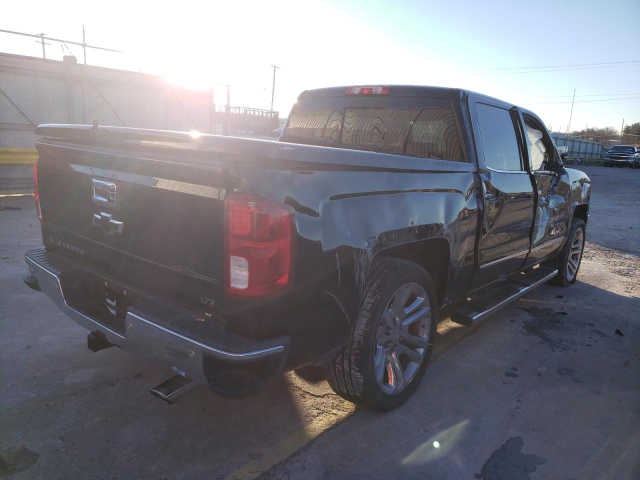 Photo 4 from auction – 2016 CHEVROLET SILVERADO with VIN 3GCUKSEC3GG232530